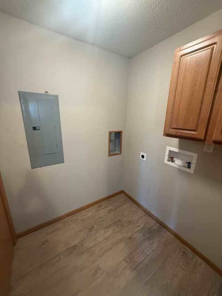 619 W Pine St - Photo 6 of 12