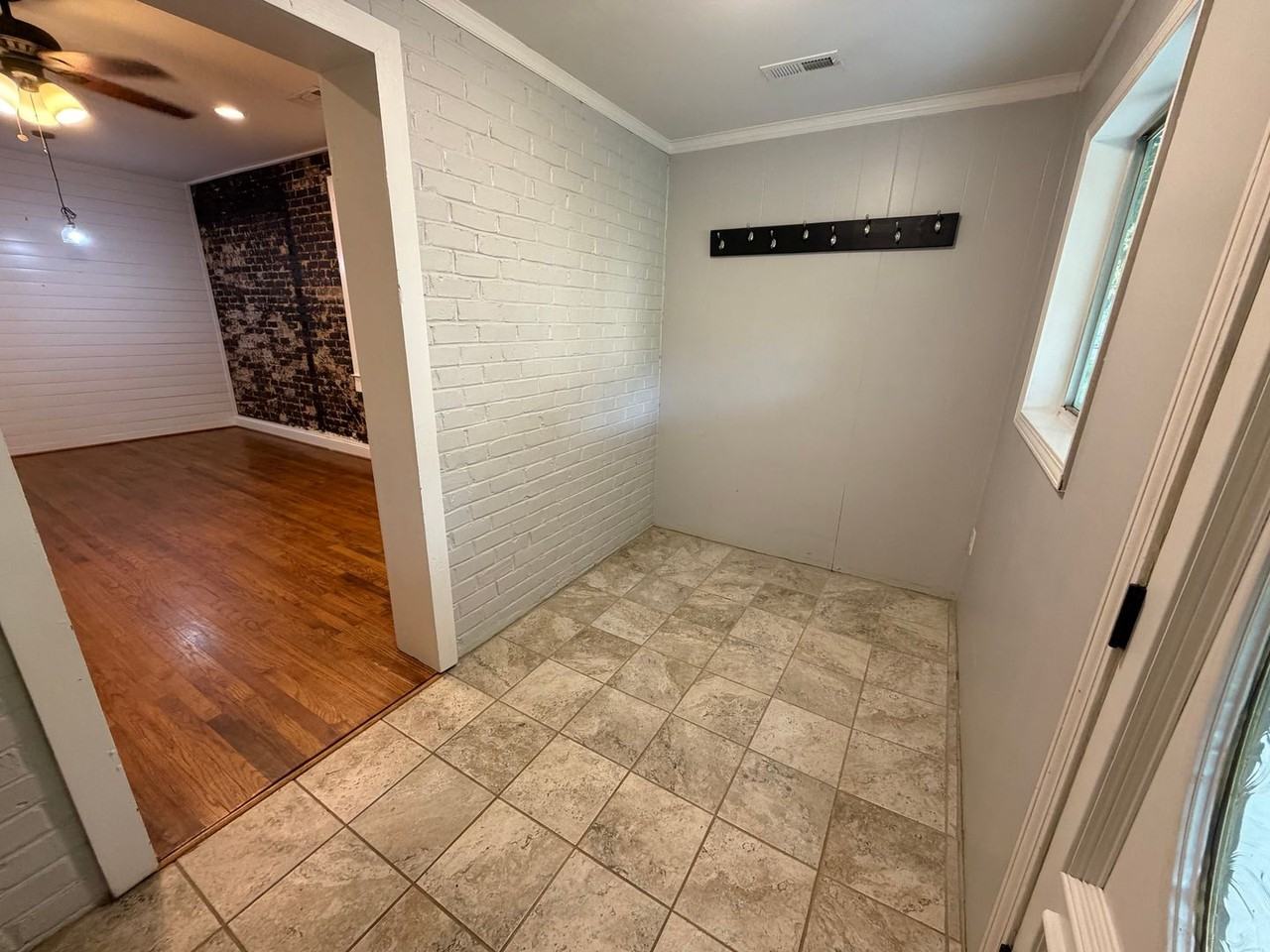 10 Elmwood St Ne - Photo 2 of 13