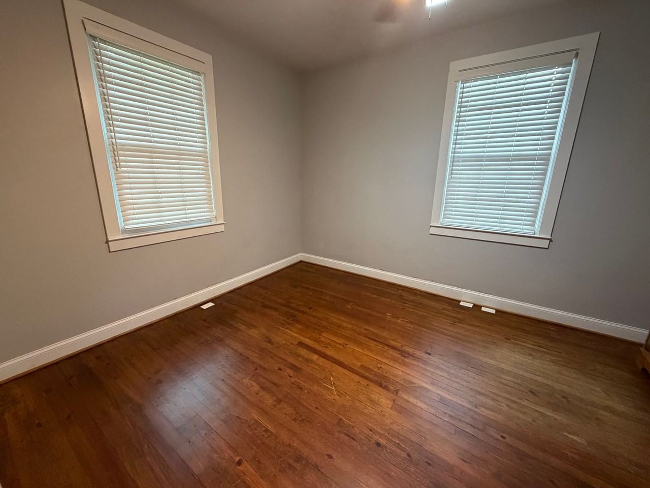 10 Elmwood St Ne - Photo 6 of 13