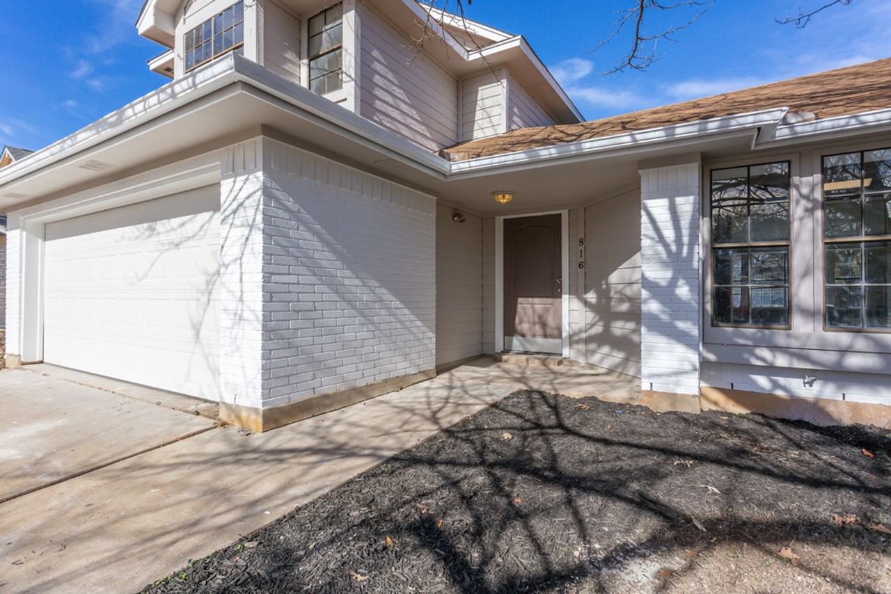 816 Clearwater Trl - Photo 2 of 22
