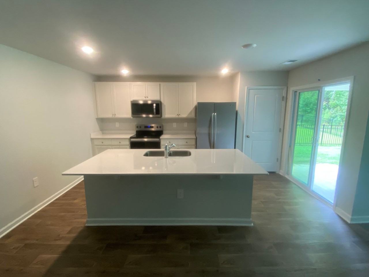 310 Windmill Dr - Photo 2 of 15