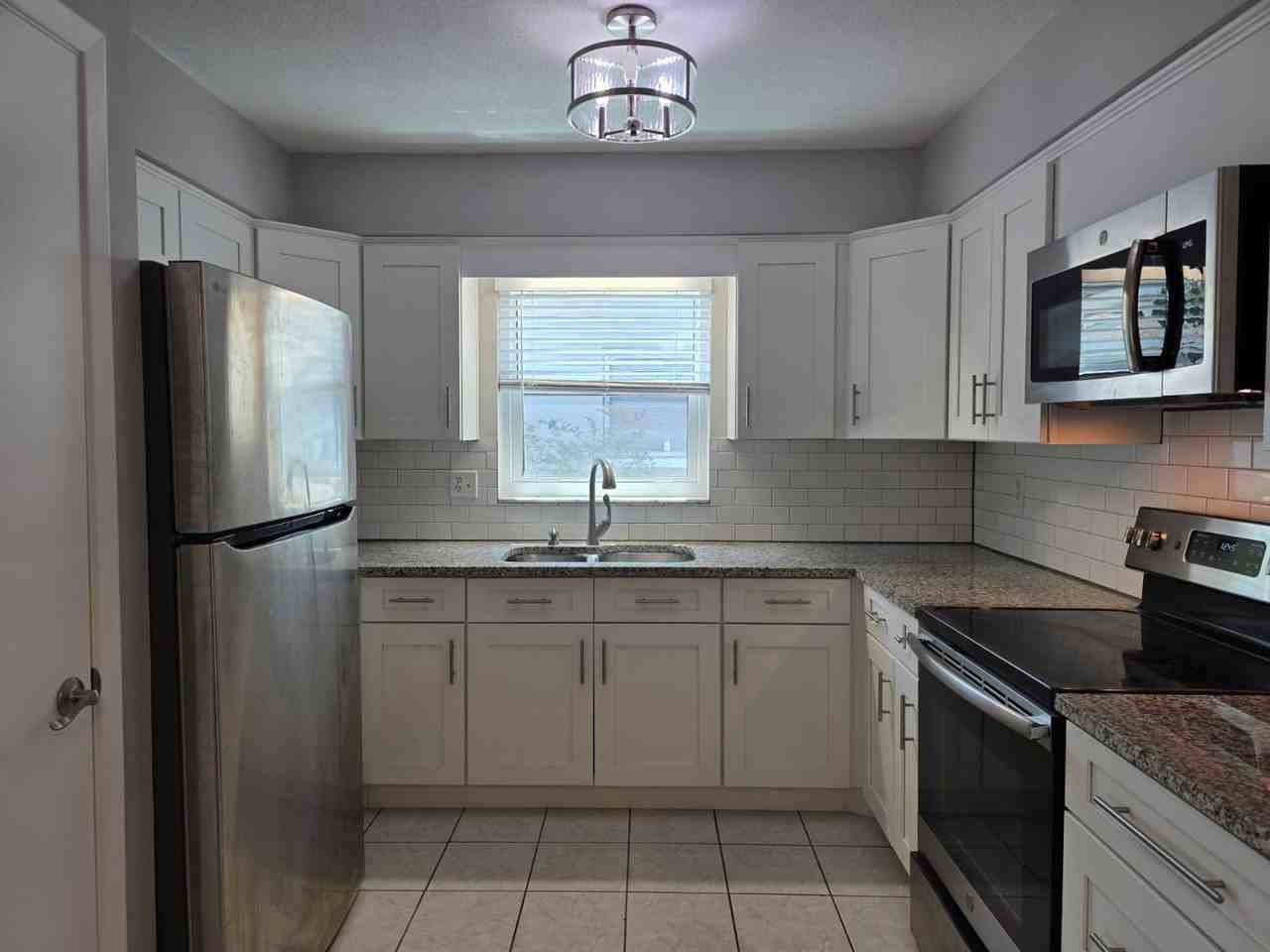5535 18th Ave N - Photo 5 of 21