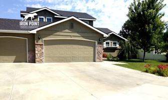 featured image of 1658 W Bayeux Dr
