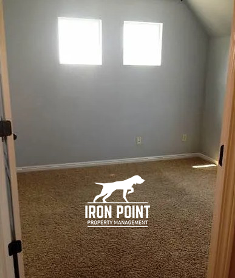 1658 W Bayeux Dr - Photo 5 of 11