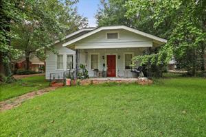 featured image of 1203 Greymont Ave
