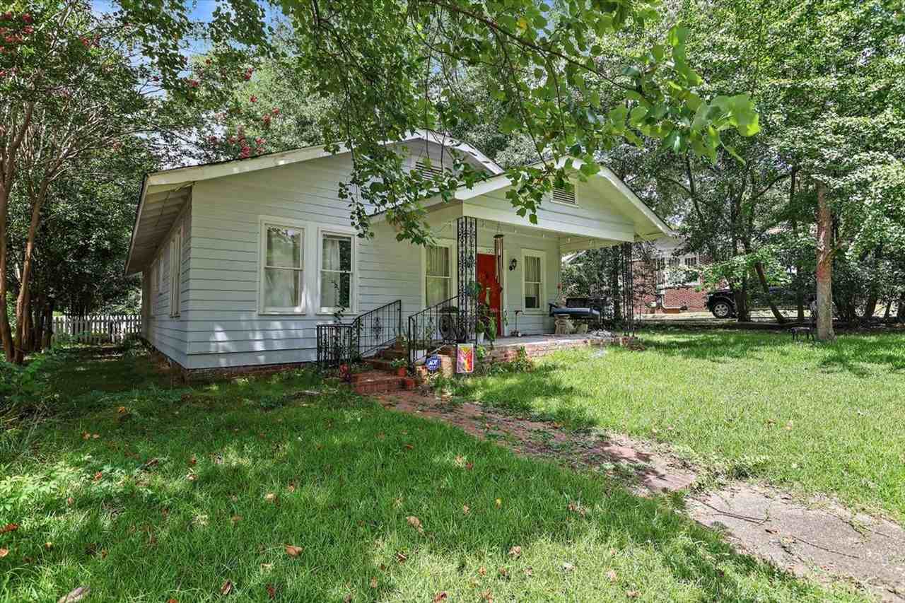 1203 Greymont Ave - Photo 2 of 12