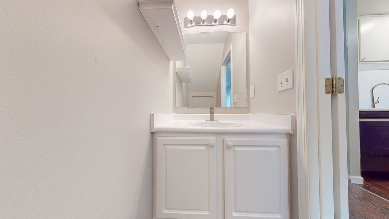 6752 Lagrange Dr - Photo 4 of 23