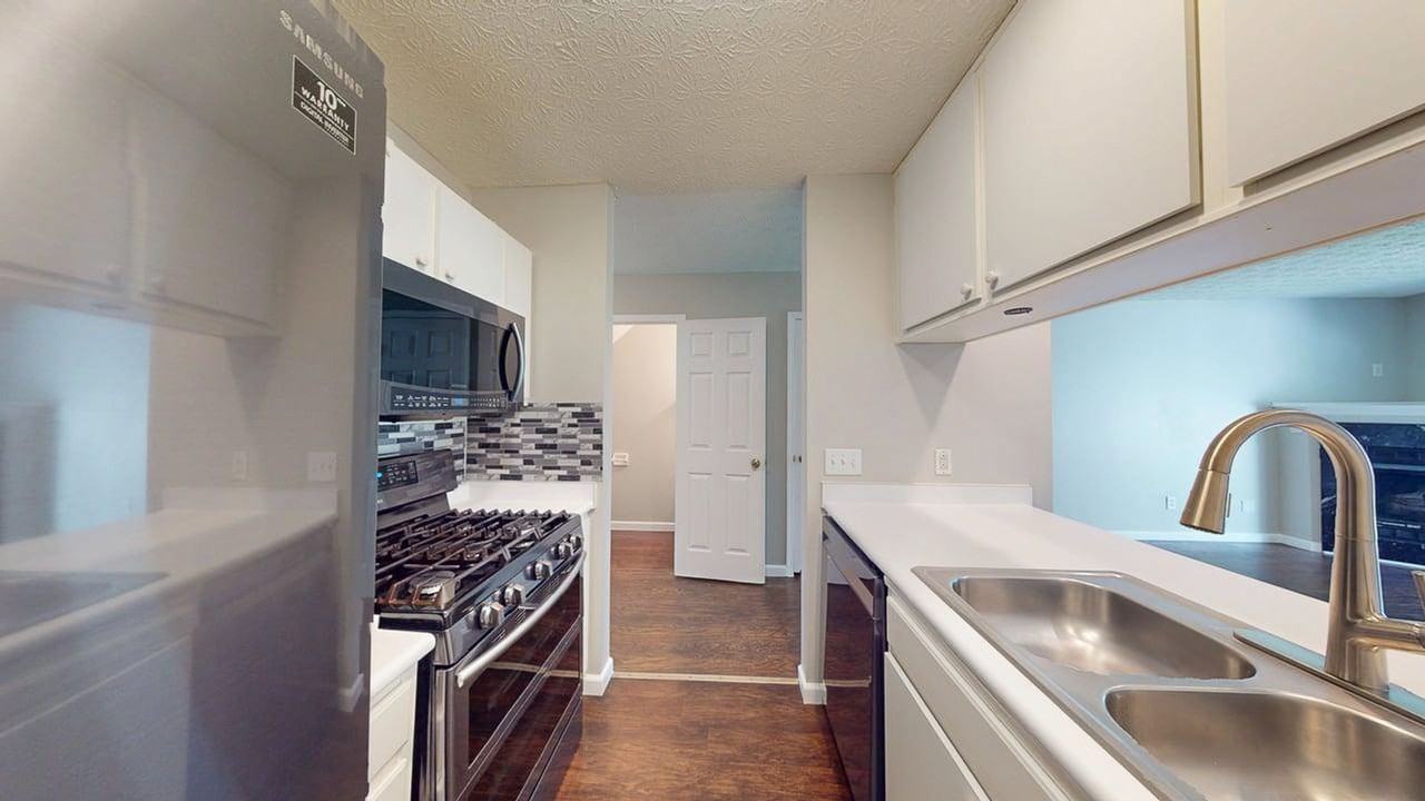 6752 Lagrange Dr - Photo 6 of 23