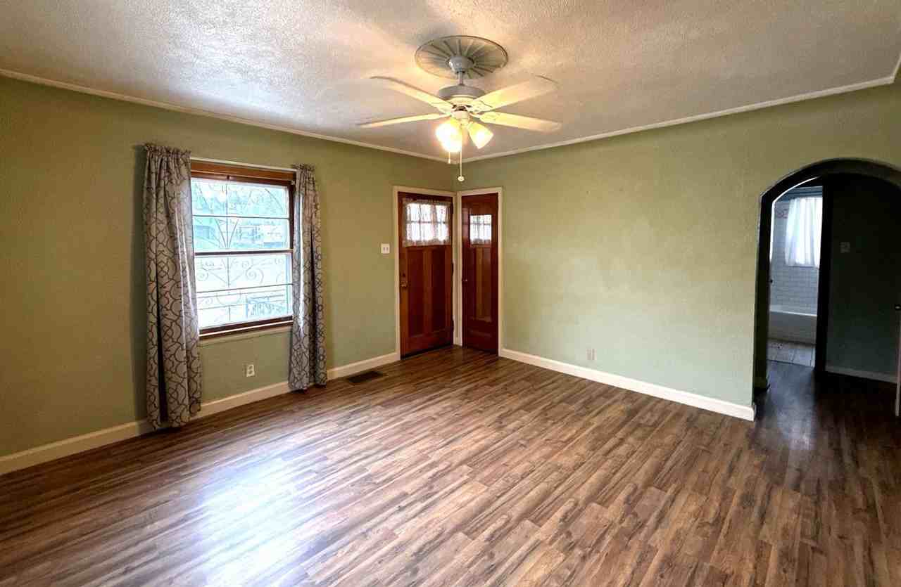 1222 E 3rd St - Photo 4 of 23