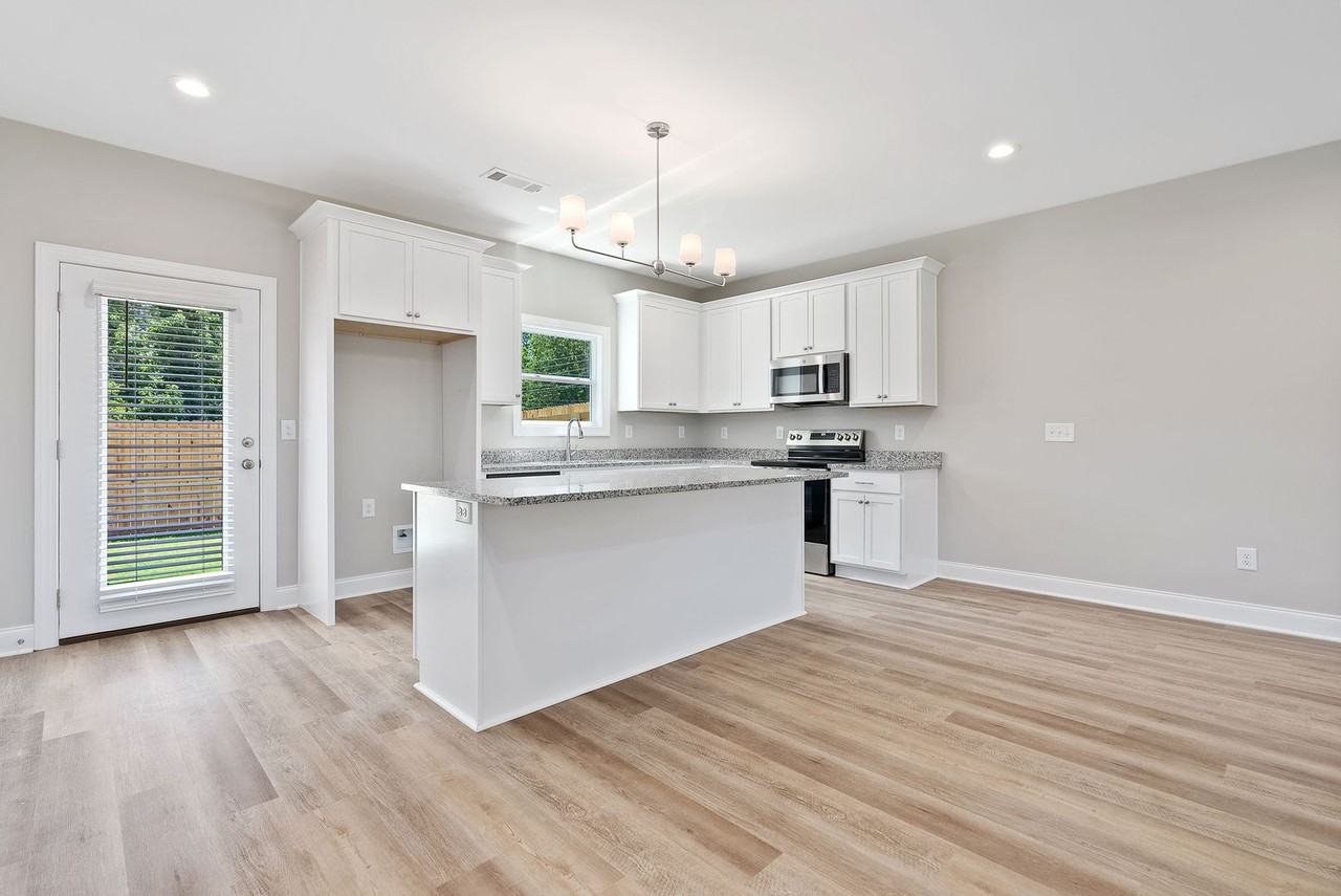 3260 Academy Dr - Photo 4 of 20
