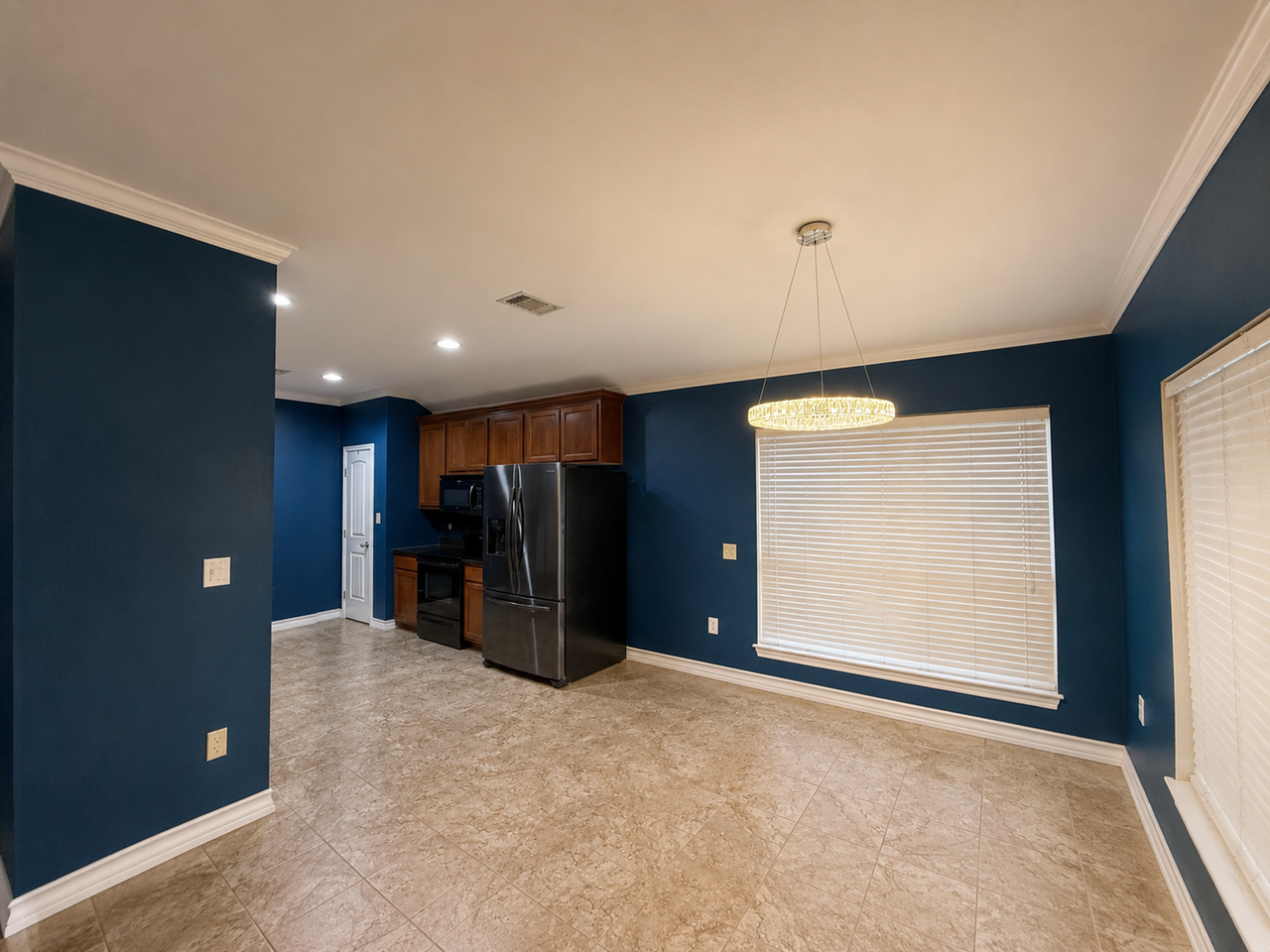 2829 Ricks Dr - Photo 2 of 10