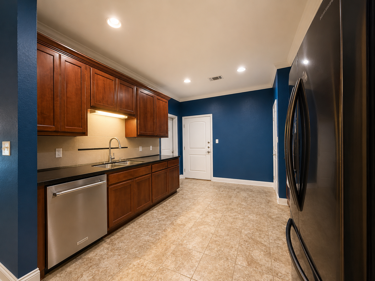 2829 Ricks Dr - Photo 3 of 10