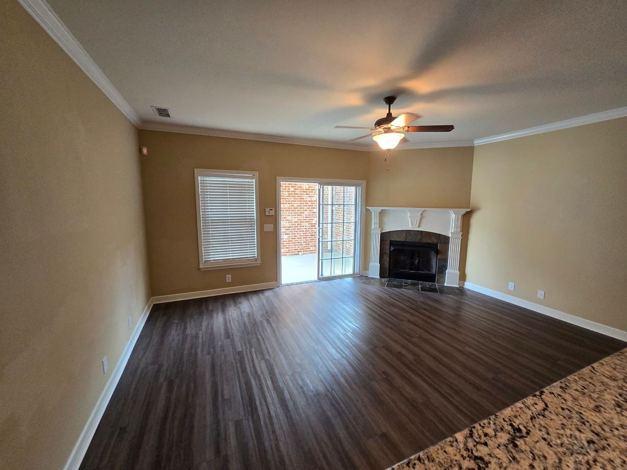 2121 Cason Ln - Photo 6 of 19