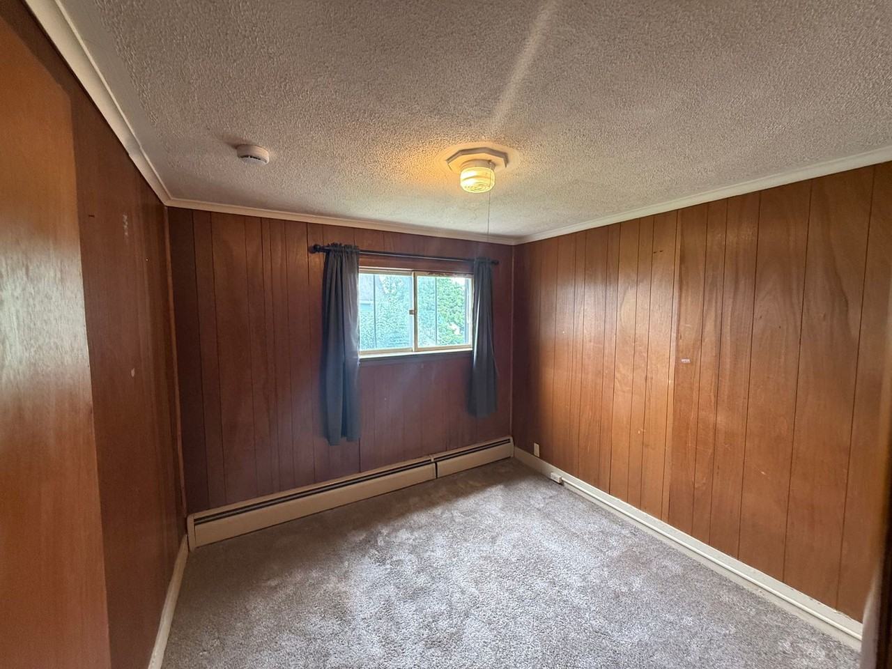 1750 Brick Ave - Photo 4 of 18