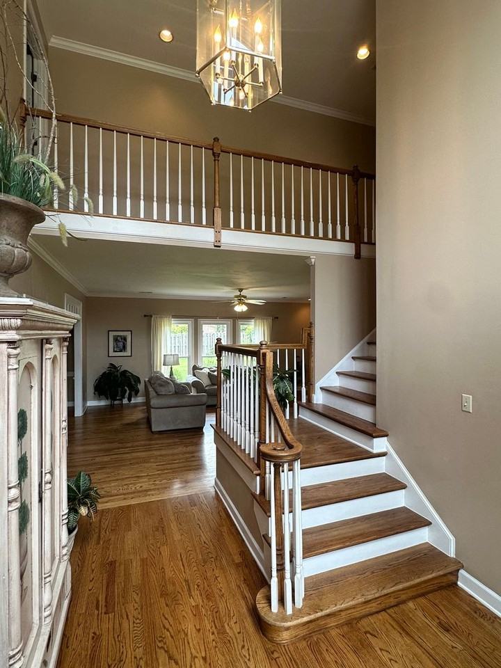 1842 Swynford Ln - Photo 2 of 19