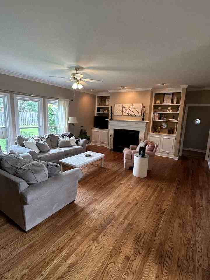 1842 Swynford Ln - Photo 3 of 19