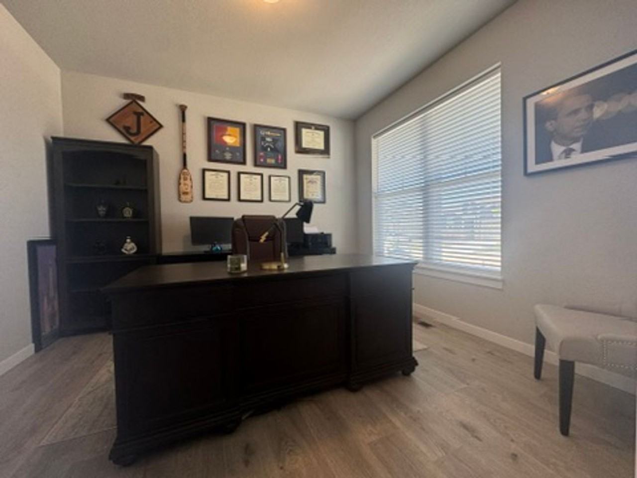7983 Pennydale Dr - Photo 3 of 36