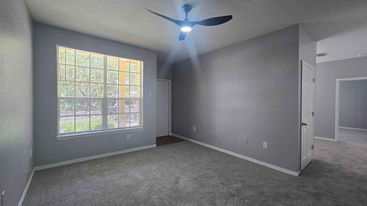 819 Grand Regency Pointe #102 - Photo 6 of 29
