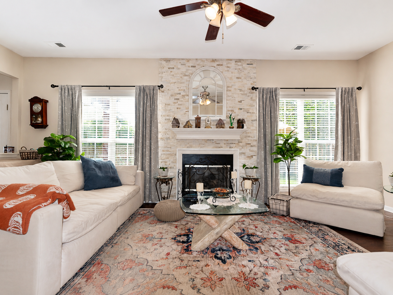 15700 Beckley Hills Dr - Photo 5 of 20