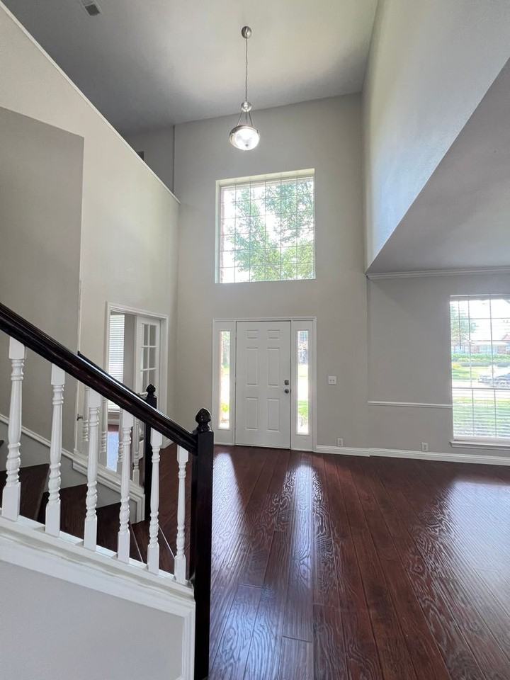 2505 Hunters Run Dr - Photo 3 of 49