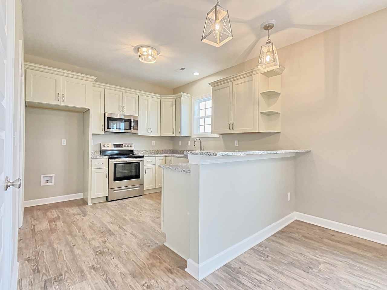 602 Princess Anne Cir #1 - Photo 3 of 18