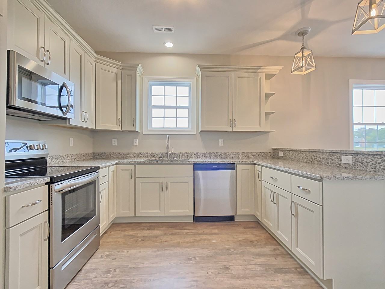 602 Princess Anne Cir #1 - Photo 4 of 18