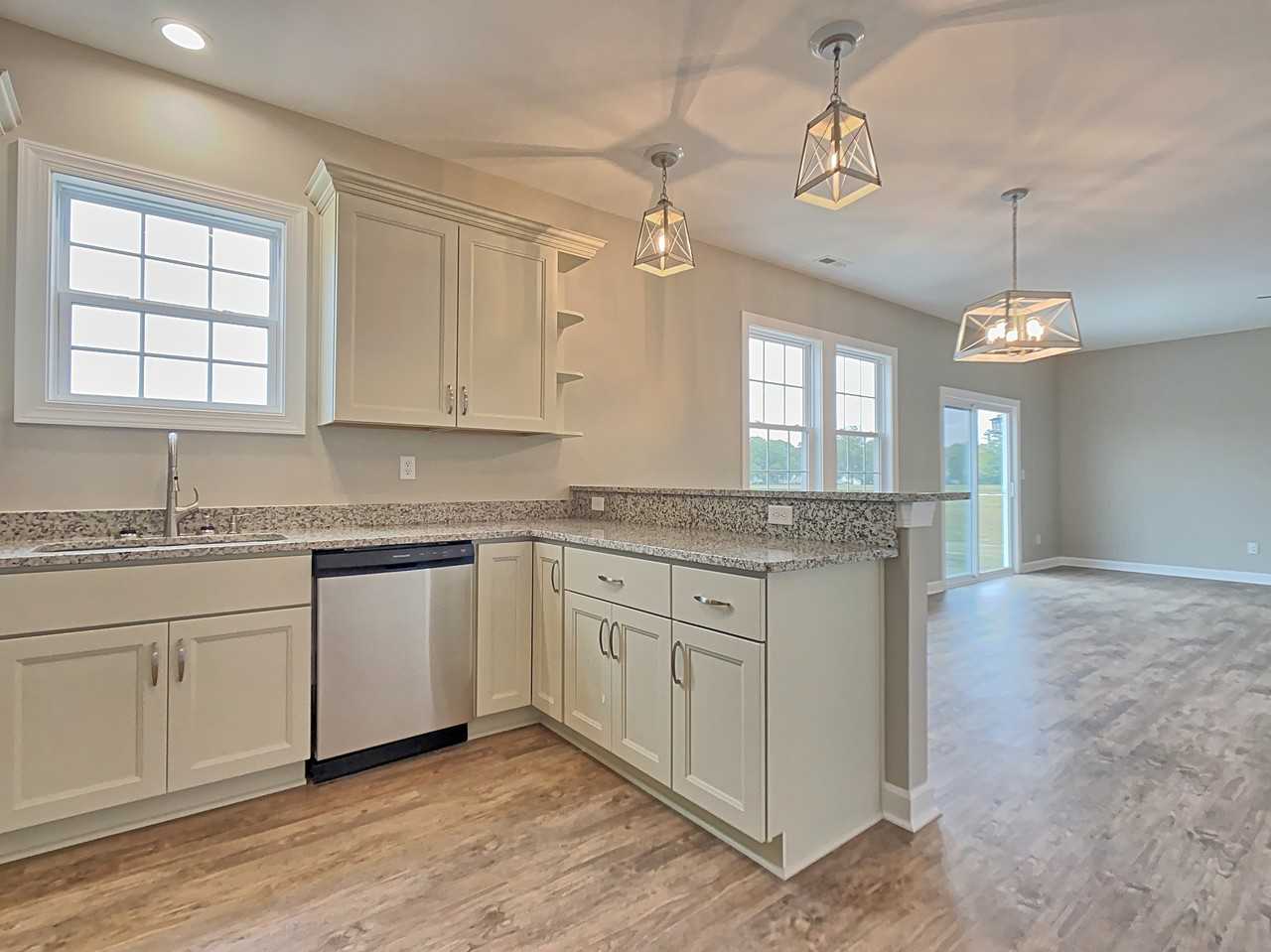 602 Princess Anne Cir #1 - Photo 5 of 18