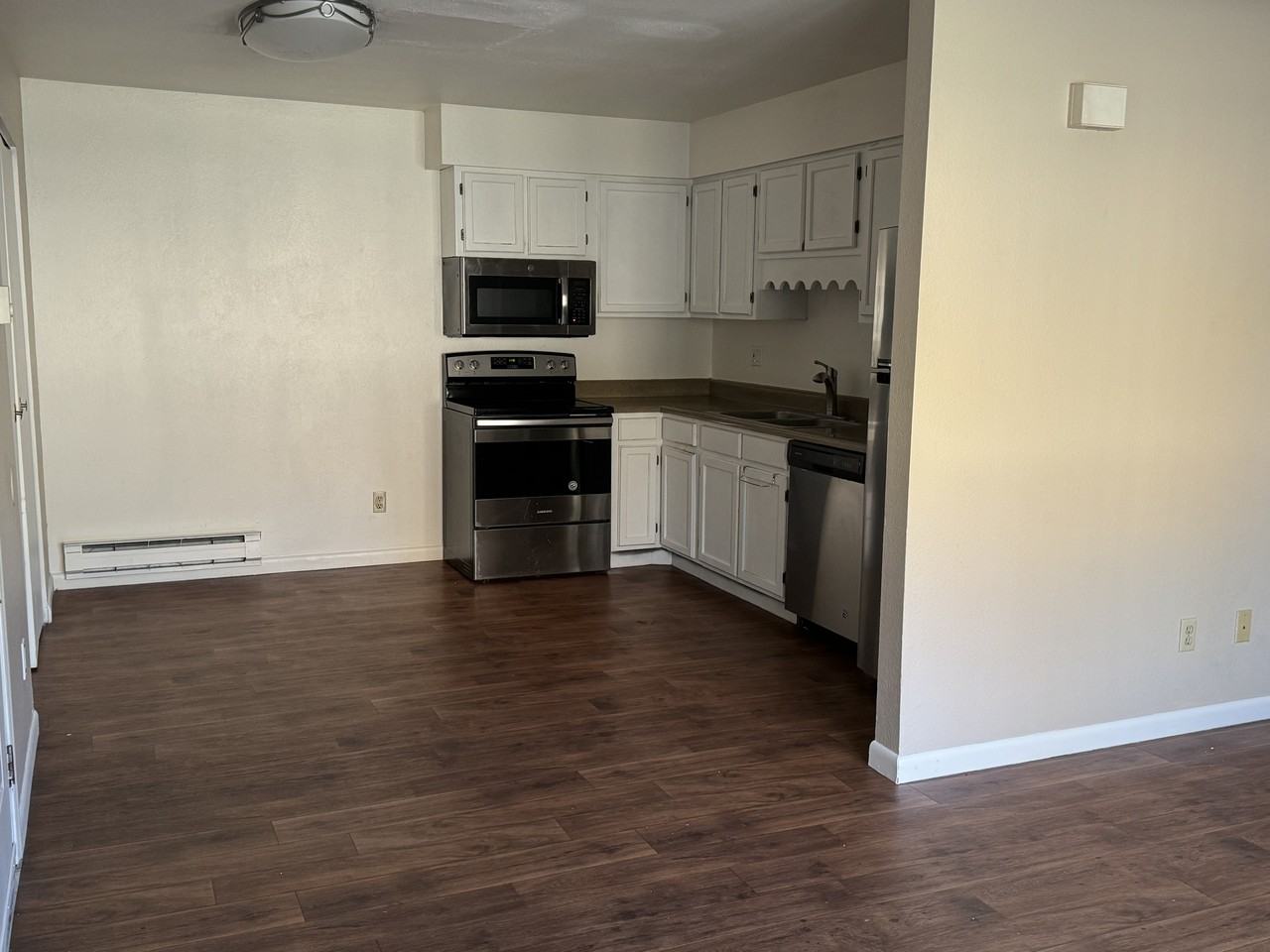 481 S Oman Rd #481H - Photo 2 of 21
