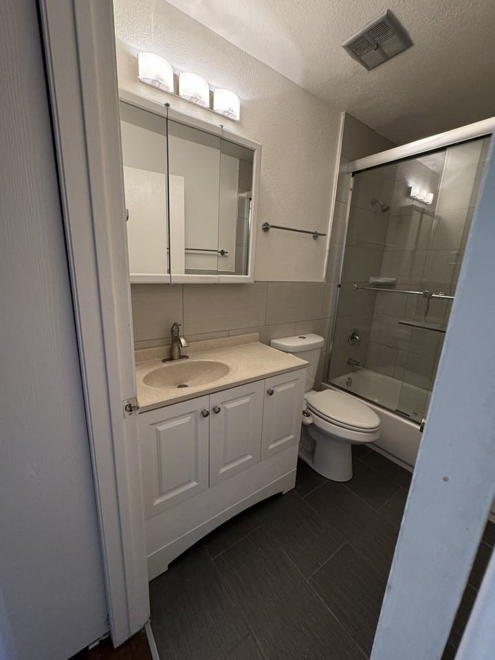 481 S Oman Rd #481H - Photo 6 of 21
