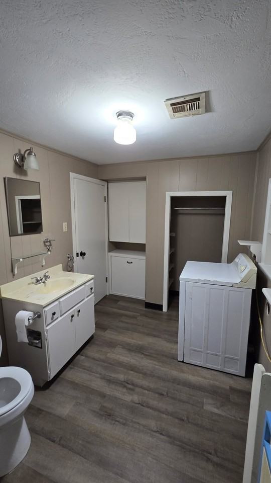 206 N Main St #1 - Photo 5 of 13