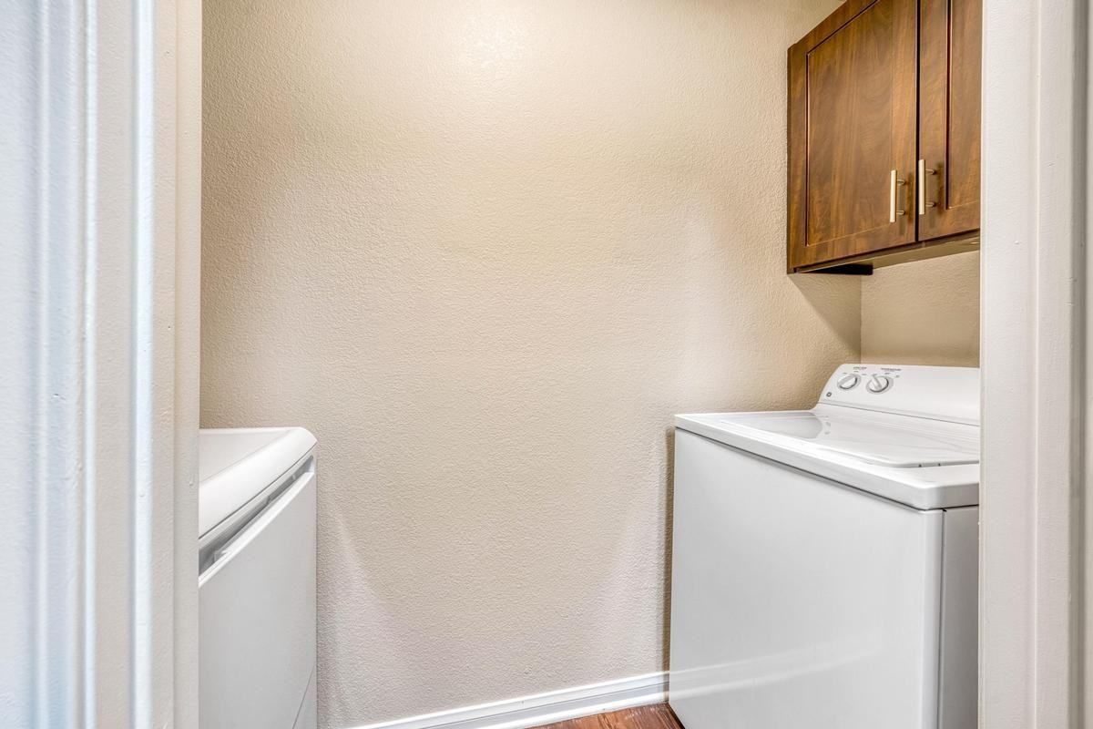 3663 Solano Ave - Photo 4 of 36