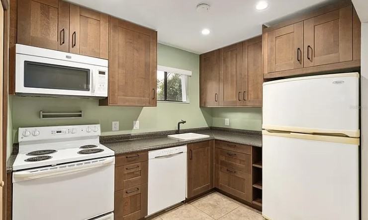 3468 3468 NW 37th Ave - .Las Pampas - Photo 6 of 27