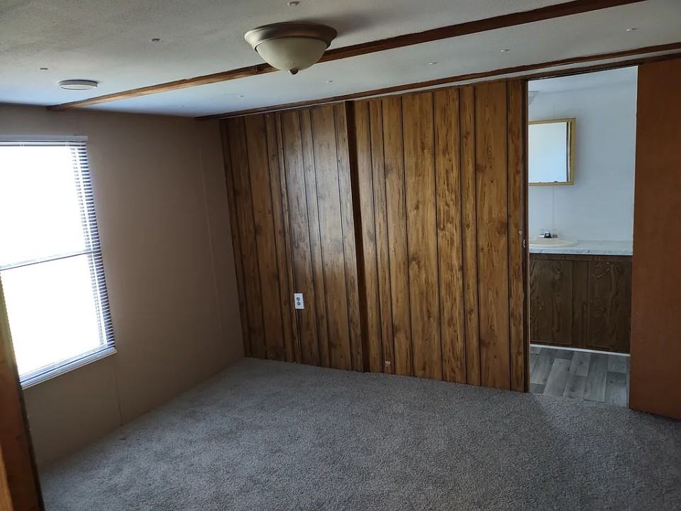 1717 Roscoe Howey Rd #1 - Photo 4 of 6