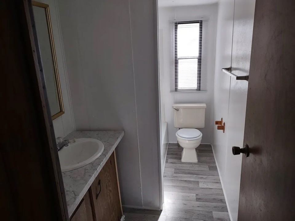 1717 Roscoe Howey Rd #1 - Photo 5 of 6