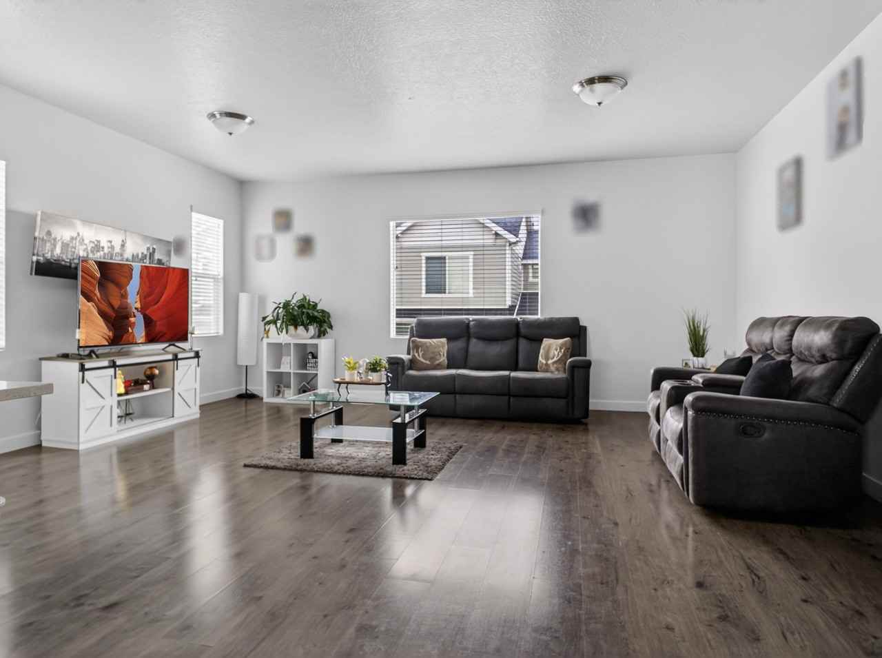 1454 S 520 W #1 - Photo 4 of 23