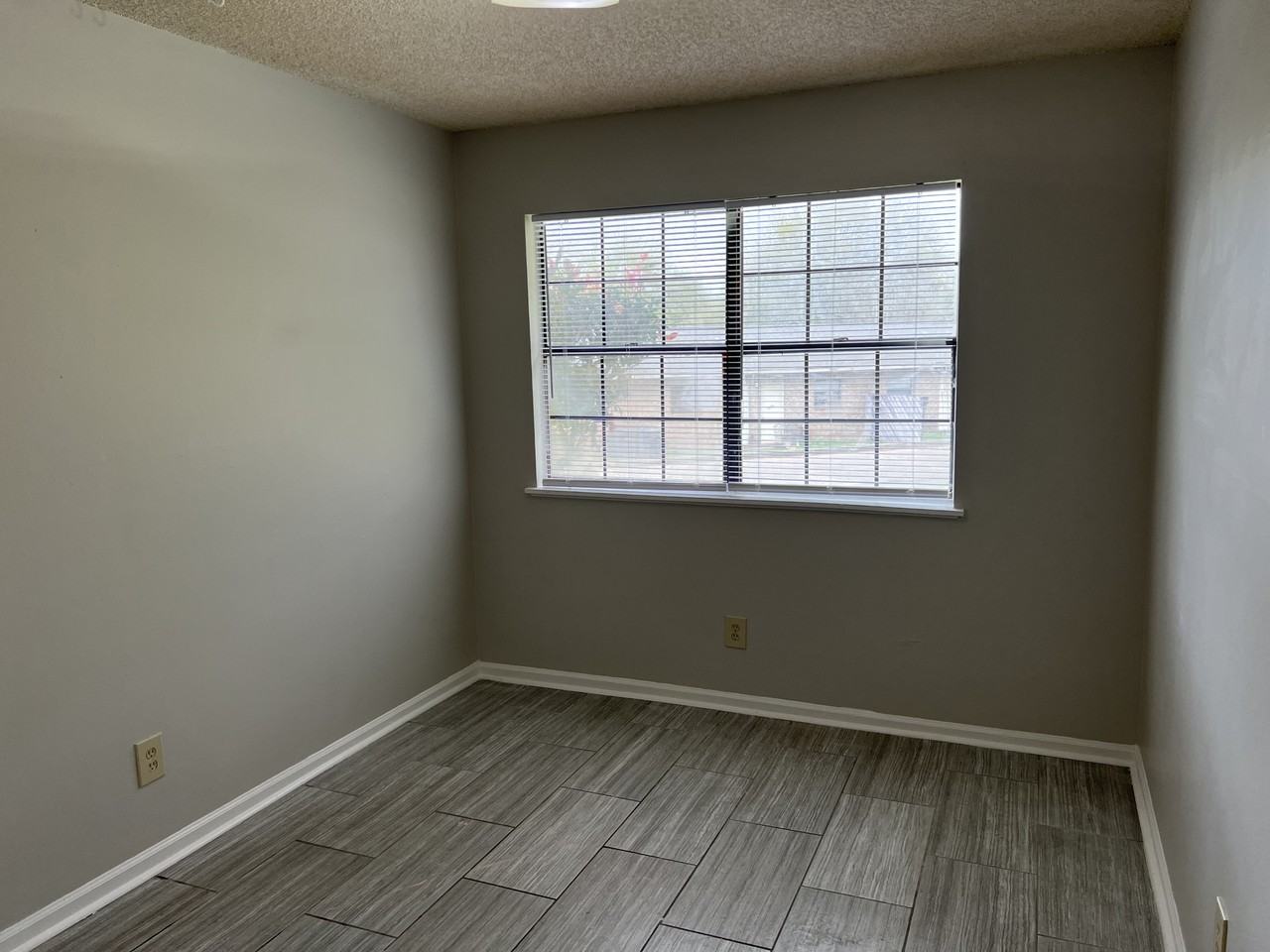 4260 Highway 90 #193 - Photo 4 of 7