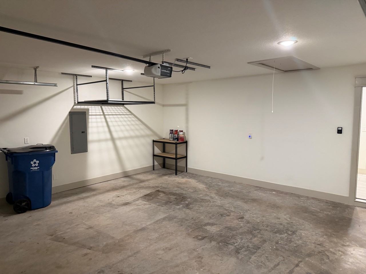 7 Tiverton Ln #1 - Photo 7 of 26