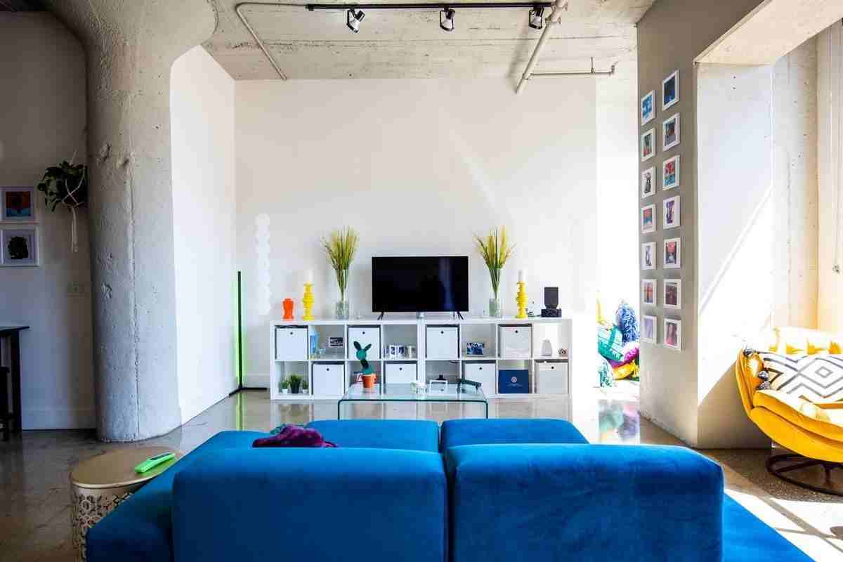 217 E 8th St - Photo 6 of 13