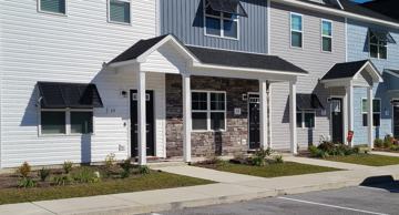 featured image of 33 Catalina Cir #1