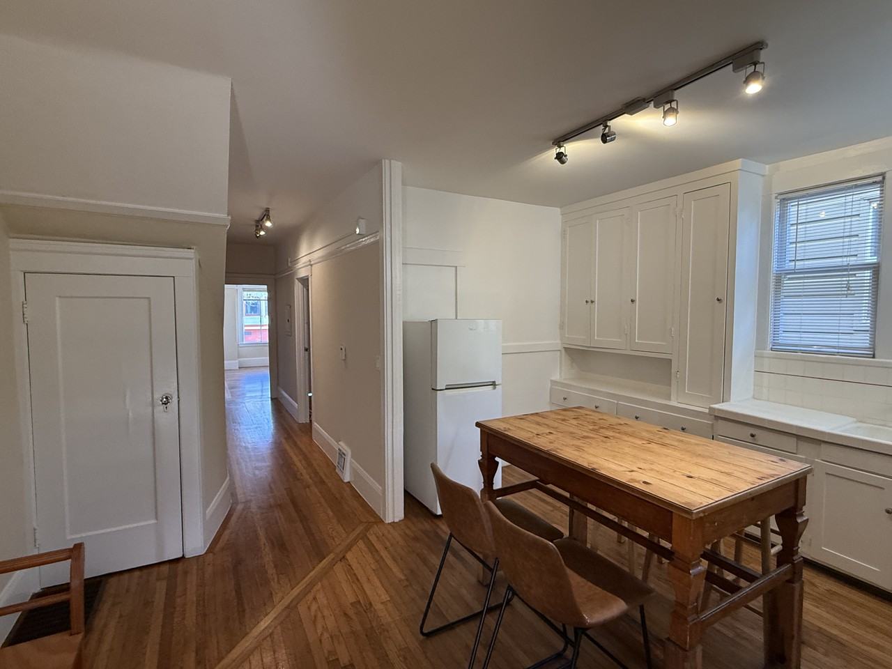 2226 Cabrillo Street - Photo 6 of 20