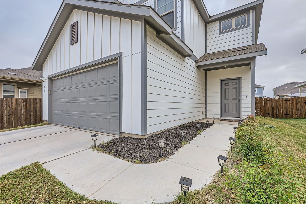 21 Snowy Plover Ln #1 - Photo 2 of 19