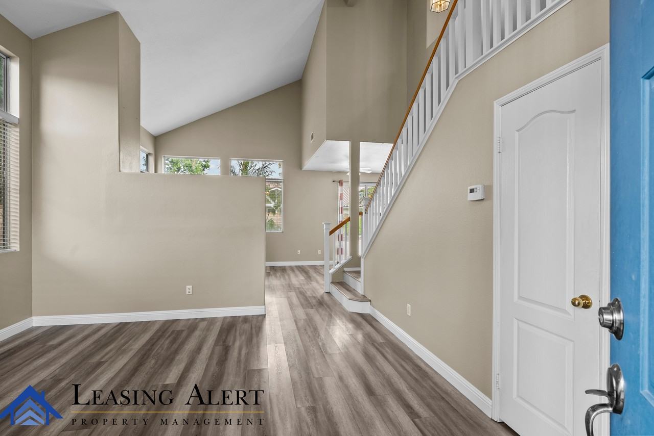23721 Skycrest Cir #1 - Photo 3 of 26