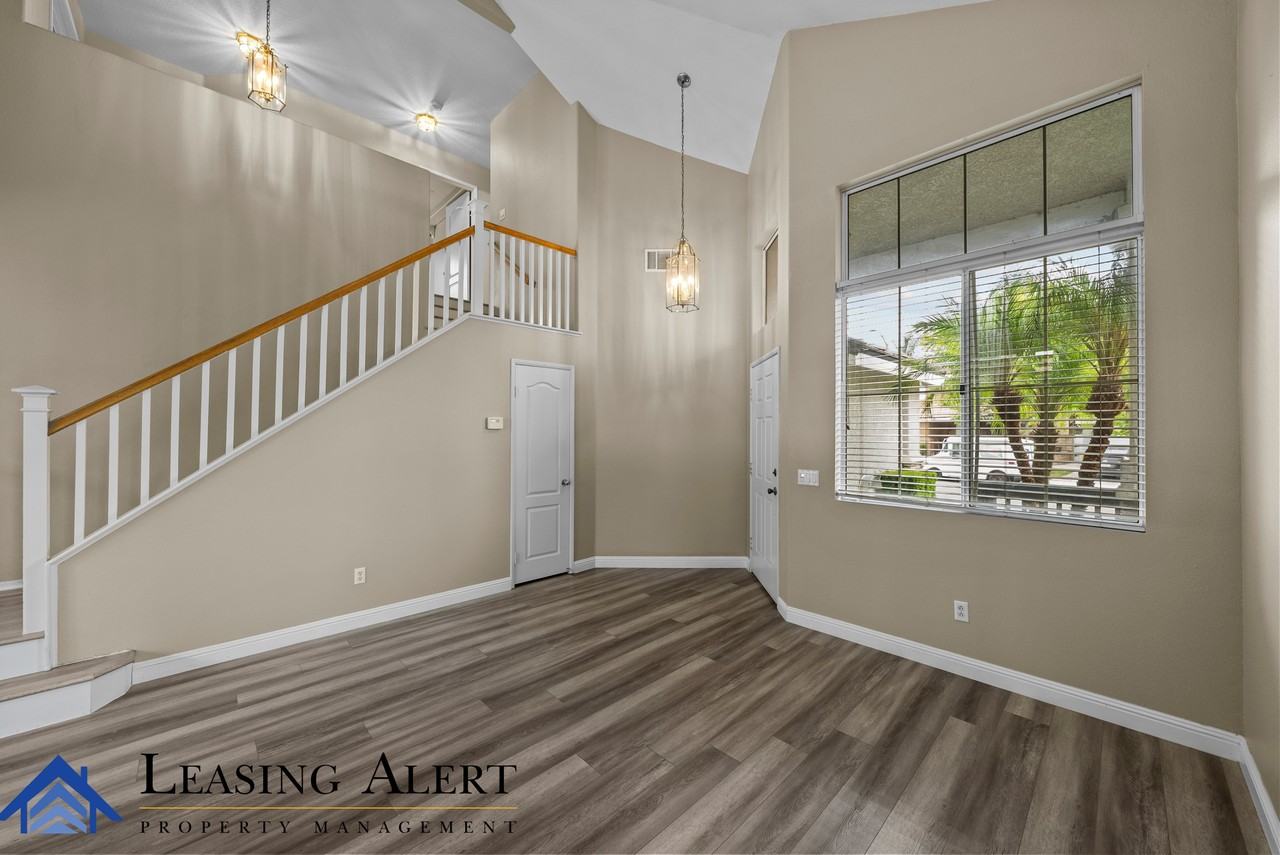 23721 Skycrest Cir #1 - Photo 4 of 26