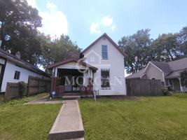 featured image of 1213 W 3rd St