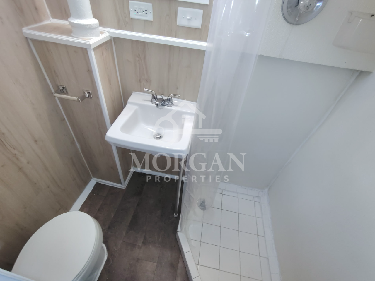 1213 W 3rd St - Photo 6 of 10