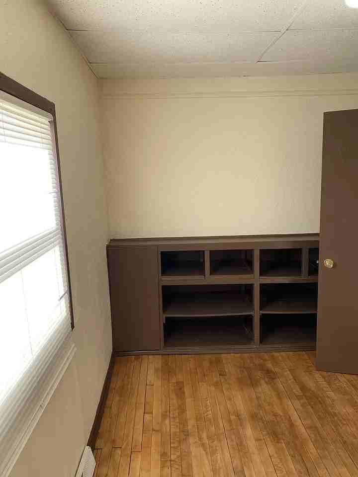 2918 Dupont Ave N #1 - Photo 2 of 9