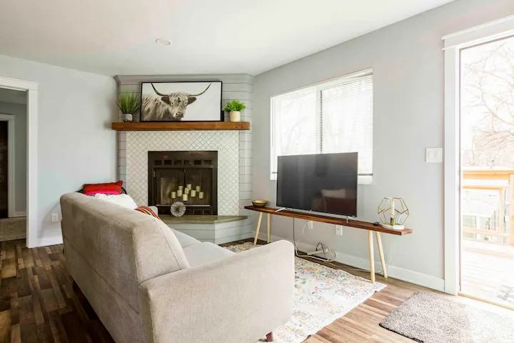 224 N Institute St #1 - Photo 2 of 10