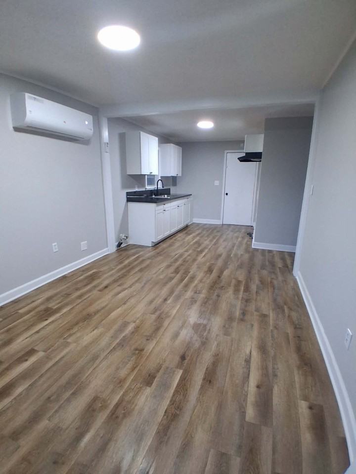 710 Gay St #1 - Photo 5 of 7