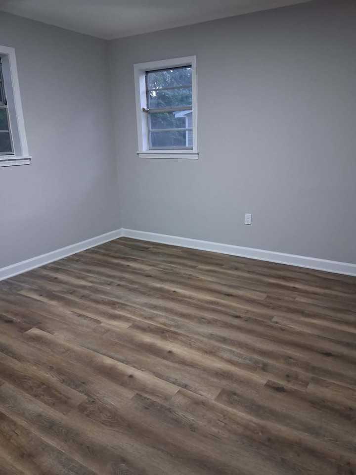 710 Gay St #1 - Photo 6 of 7