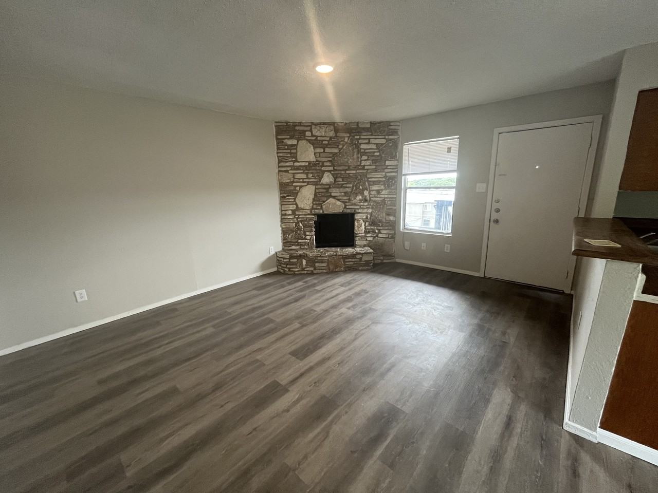 815 Bracewood Cir #C - Photo 2 of 7